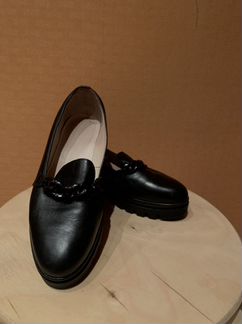 Лоферы женские