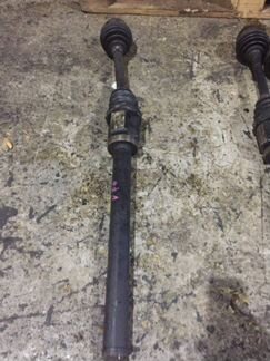 Привод передний правый Volvo V70 B5244S 2002