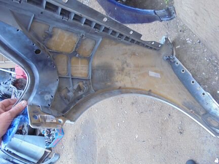 Крыло переднее Фольксваген Туарег. Серебро