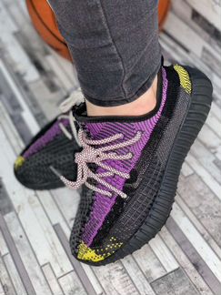 Кроссовки Adidas Yeezy Boost