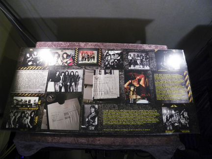 Ария - Герой асфальта + 2000 и одна ночь (mint+)