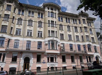 Маленький Офис 12,2 кв.м. на 2 этаже по адресу Рож