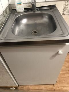 Раковина с тумбой