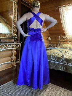 Нарядное платье