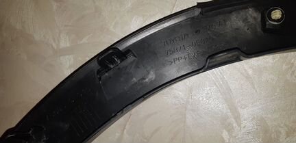 Молдинг крыла переднего правый. хайлендер 3