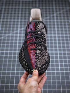 Кроссовки Adidas Yeezy Boost 350