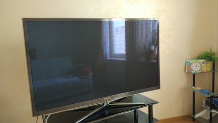 3D Телевизор 64' Samsung PS64E8000GSX