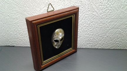 Венецианская маска в деревянной рамке10 смх10см по