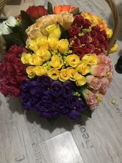 Ускуственные Цветы,в букете 18 розочек