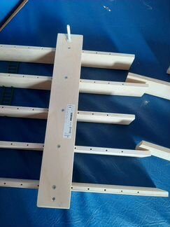 Полка настенная лустигт (икеа). для машинок и игру