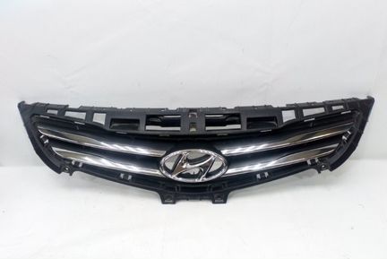 Решетка радиатора Hyundai Solaris 863514L500