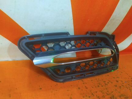 Решетка бампера левая Mercedes E-Class C207