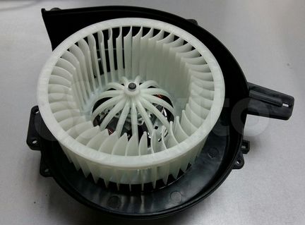 Моторчик печки Skoda Fabia