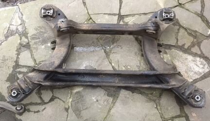 Mercedes GLK 204 подрамник Задний A2123504205