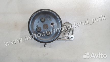 Насос водяной (помпа) Ford Focus 2, 2006