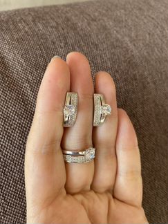 Серебряные серьги и кольцо с цирконами