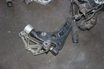 Стойка подвески передняя Volkswagen Polo