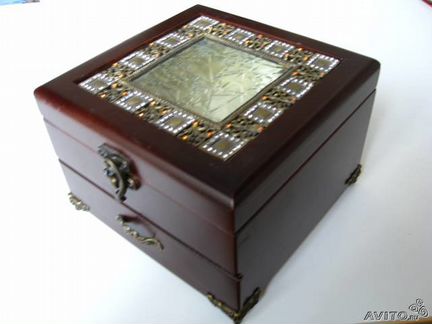 Шкатулка старинная. Подарок. Антиквар
