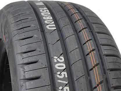 Kumho ecsta hs52 235 55 r17