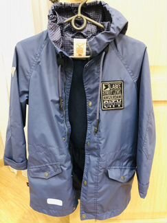 Куртка-ветровка