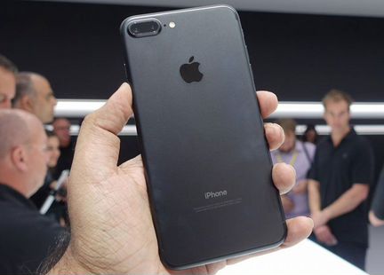 iPhone 7 plus на 128gb