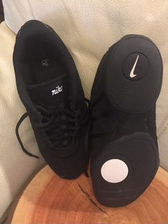 Кроссовки Nike р-р 39