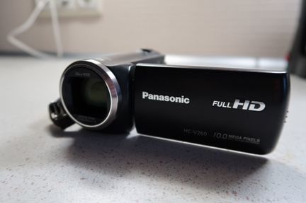 Видеокамера Full HD Panasonic HC-V260 Black
