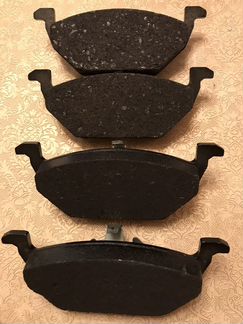 Колодки тормозные передние новые vag 6ru0698151a