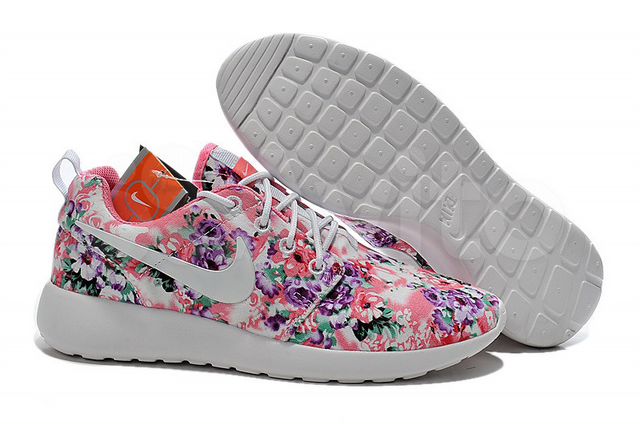 wmns nike rosherun