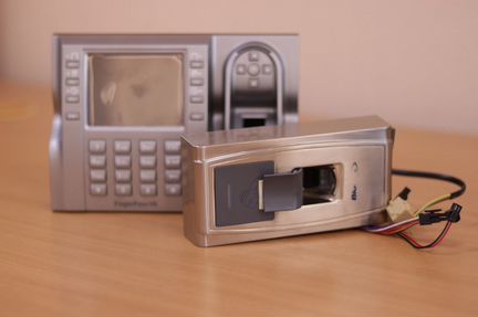 BioLink FingerPass V8 биометрический терминал