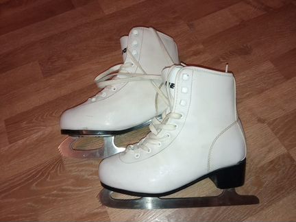 Фигурные женские коньки; 37-38