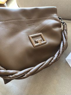 Сумка новая givenсhy