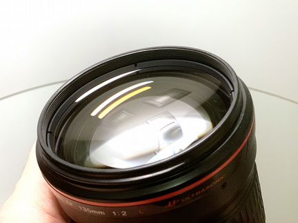 Canon EF 135mm f/2 L USM