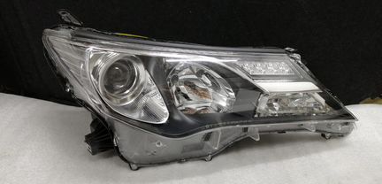 Фара правая toyota RAV 4 (2013), новый оригинал