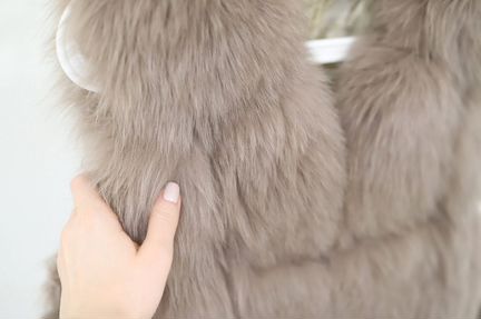 Жилетка меховая (S)