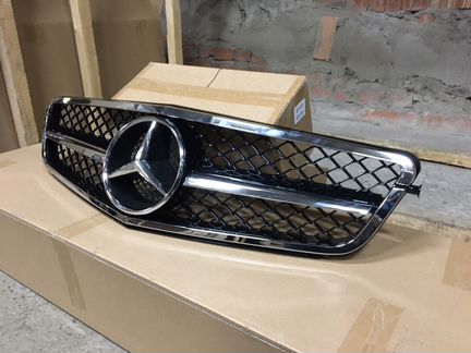 Решетка радиатора Mercedes C204 W 204 Мерседес