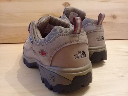 Кроссовки треккинговые The North Face 38-39
