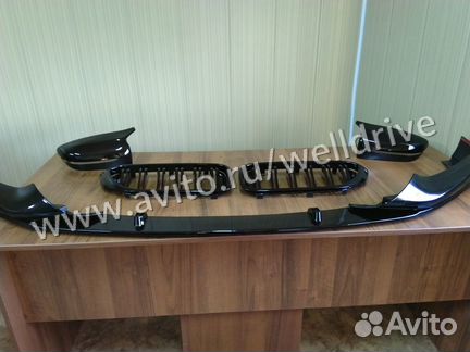 Сплиттер решетки накладки зеркал BMW G30 черные