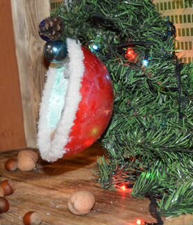 Новогодний шар с миниатюрой внутри N7. 13см