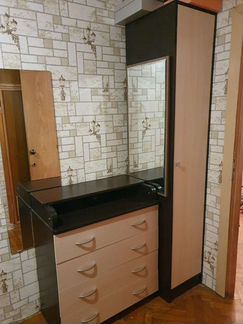 Комод,шкаф,зеркало